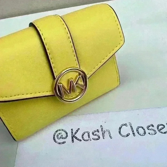 Michael Kors Carmen Wallet Medium Trifold Leather Wallet Sunshine - Picture 1 of 6